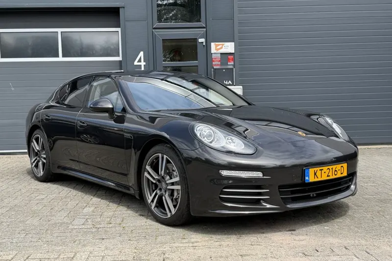 Porsche Panamera (2013)
