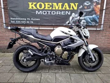 Yamaha XJ6 (2009) — foto 1