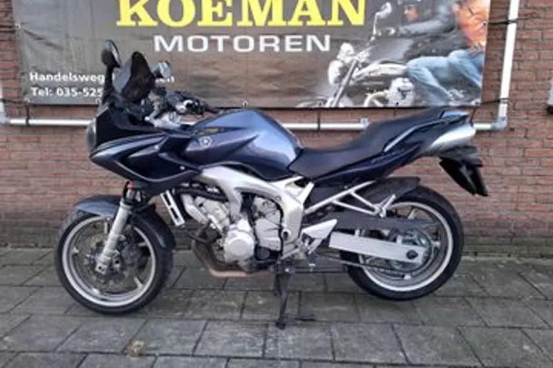 Yamaha FZ 6S Fazer (2004)