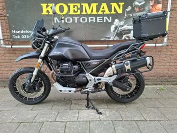 Moto Guzzi V85 TT (2022) — foto 1