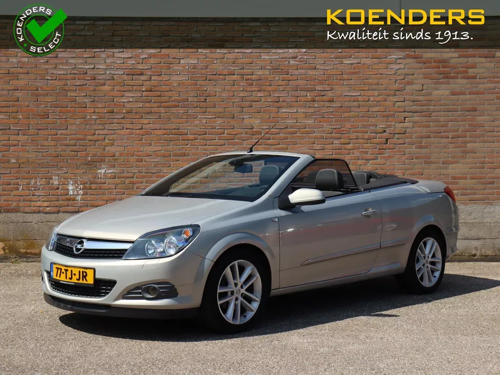 Opel Astra (2006) — foto 1