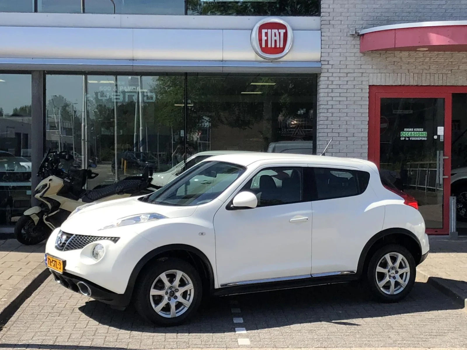 Nissan Juke (2011) — foto 1