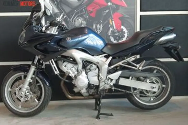 Yamaha FZ 6S Fazer (2003)