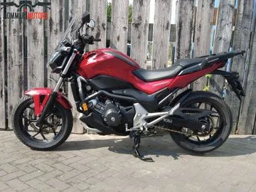 Honda NC750SA (2018) — foto 1