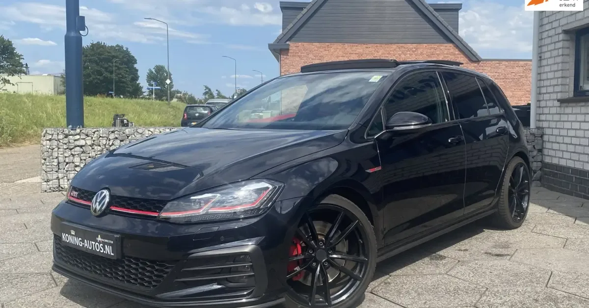 Volkswagen Golf (2018) — foto 1