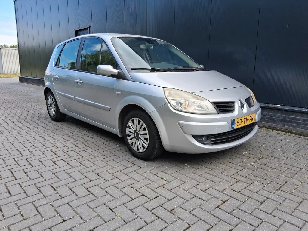 Renault Scénic (2007) — foto 1