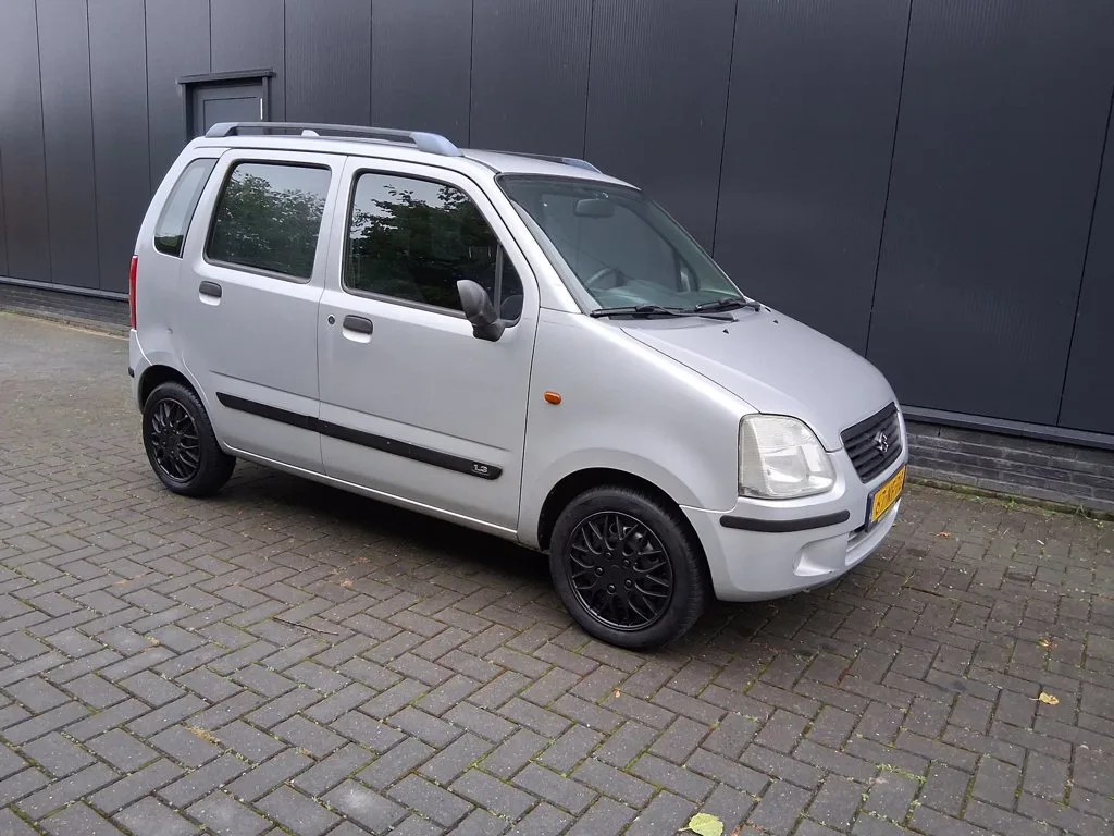 Suzuki Wagon R+ (2003) — foto 1
