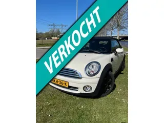 MINI Cabrio (2010) — foto 1