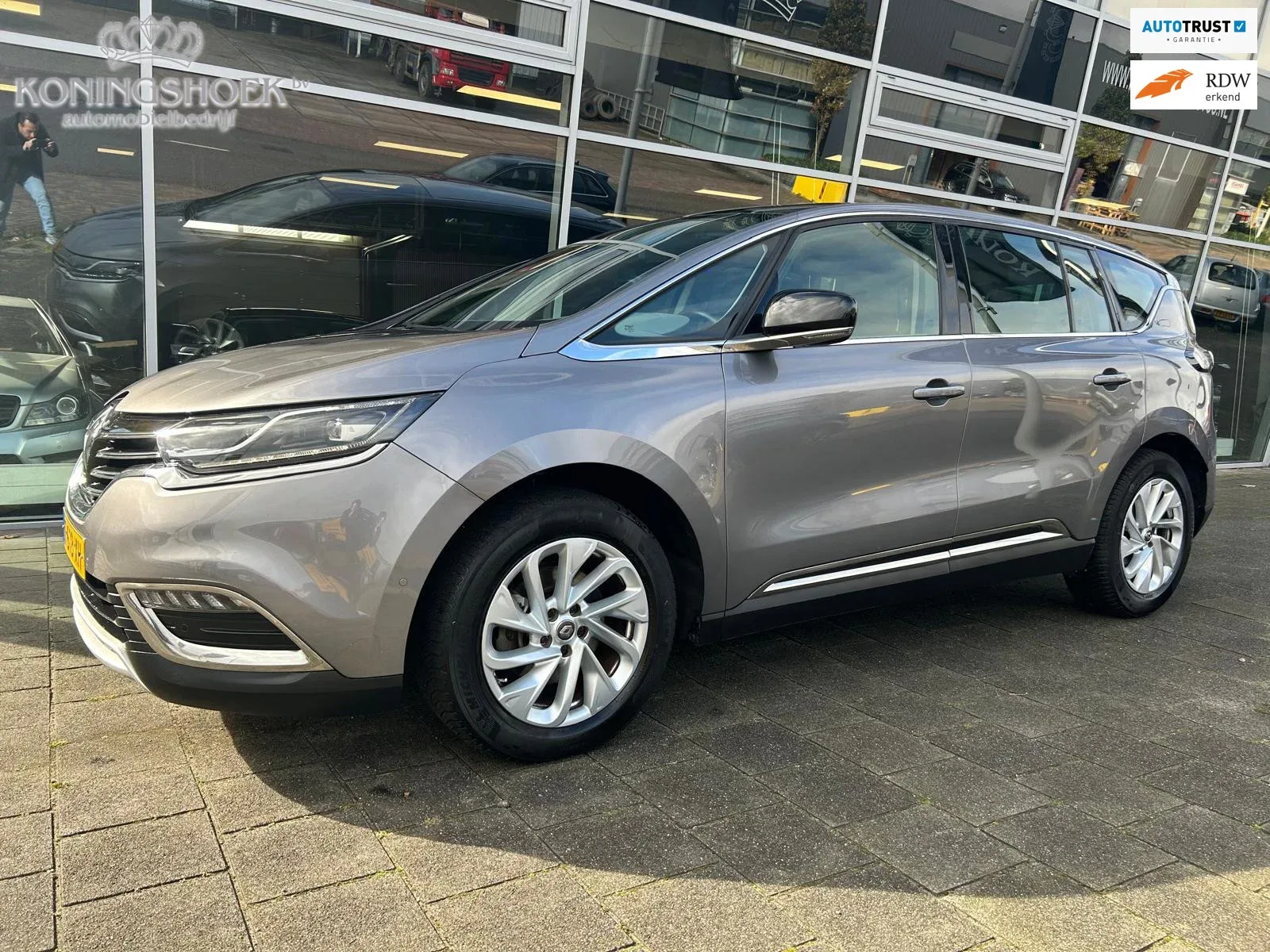 Renault Espace (2017) — foto 1