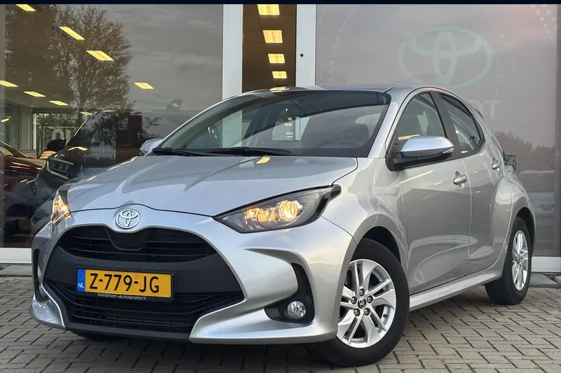 Toyota Yaris (2024)
