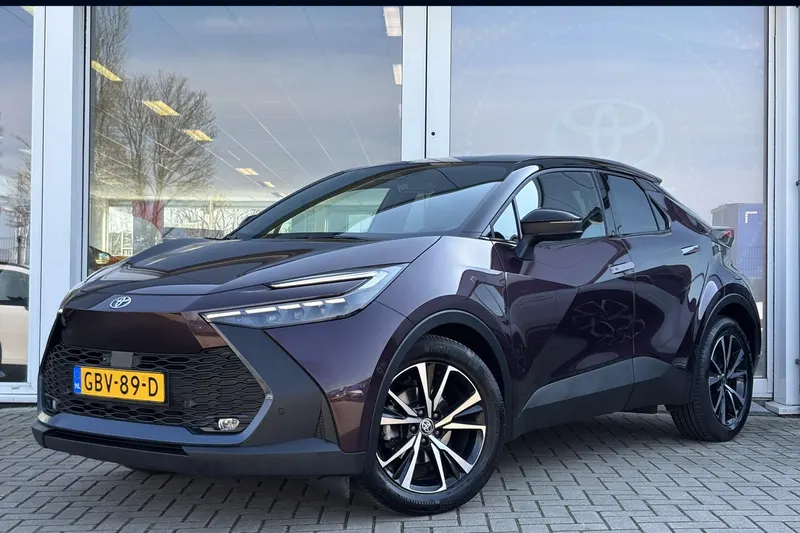 Toyota C-HR (2024)
