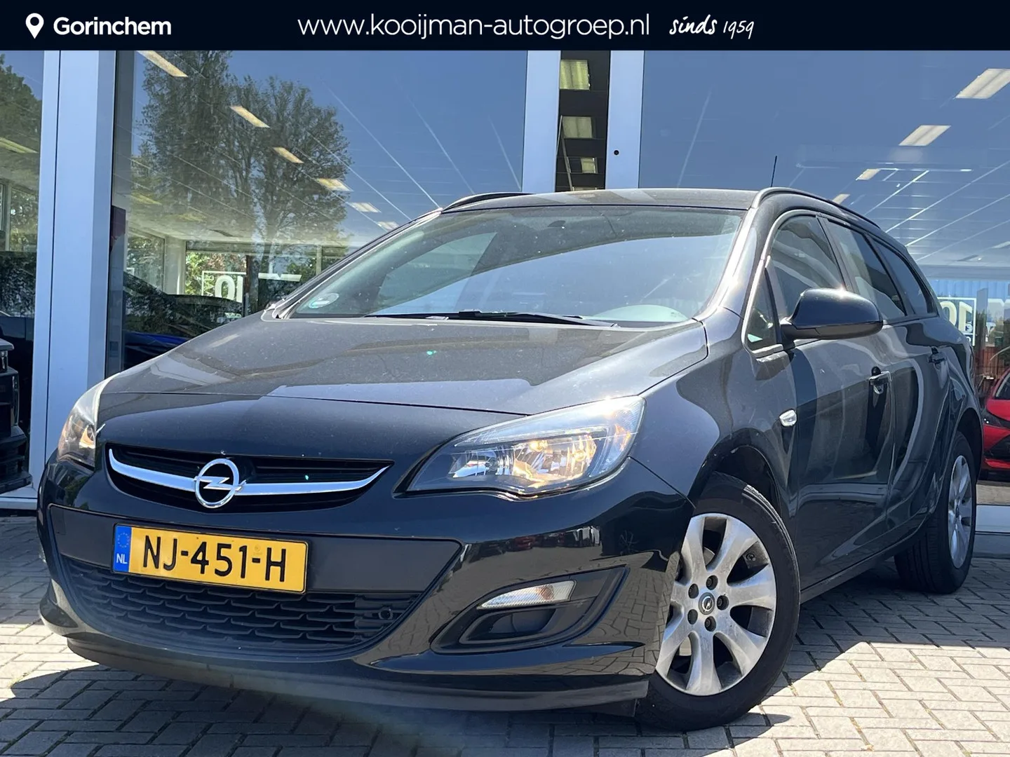 Opel Astra (2015) — foto 1