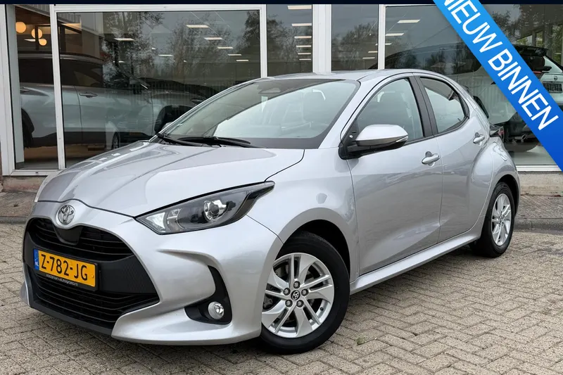Toyota Yaris (2024)