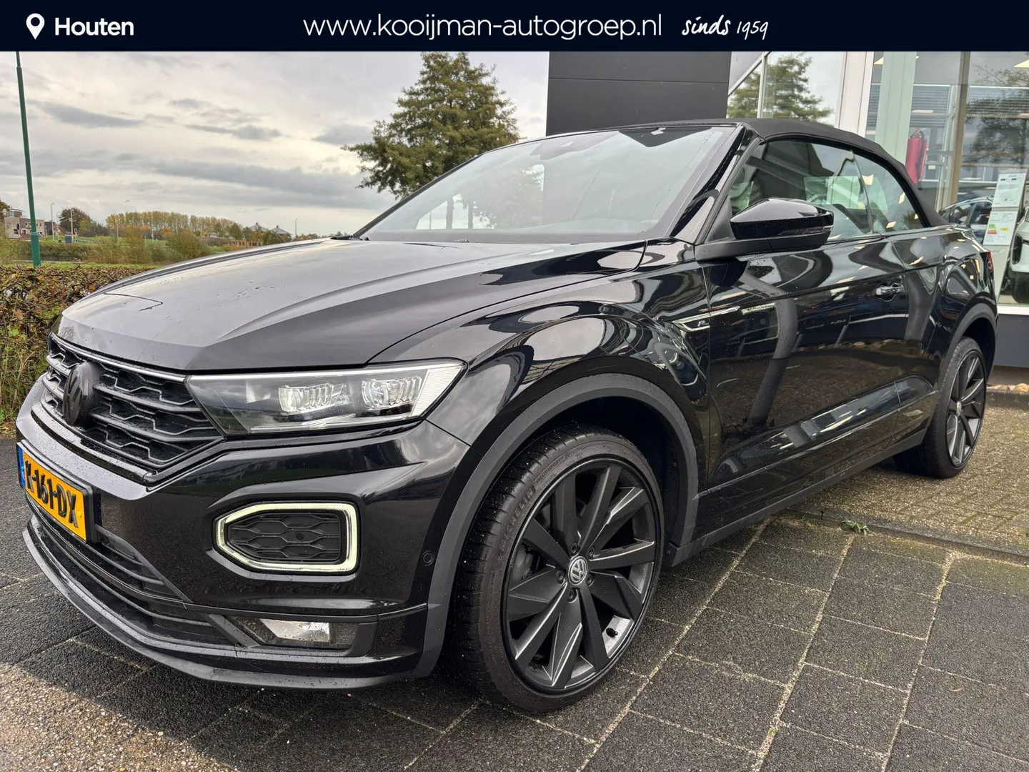 Volkswagen T-Roc (2020) — foto 1