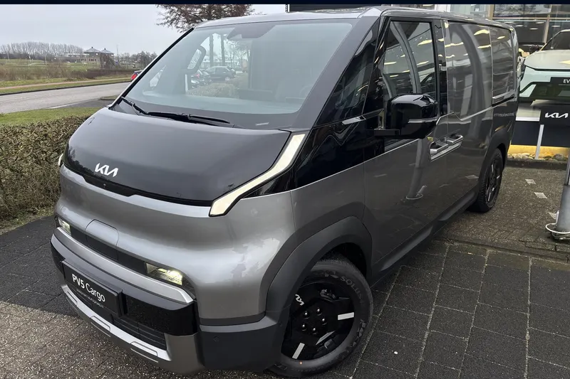 Kia PV5 (2025)