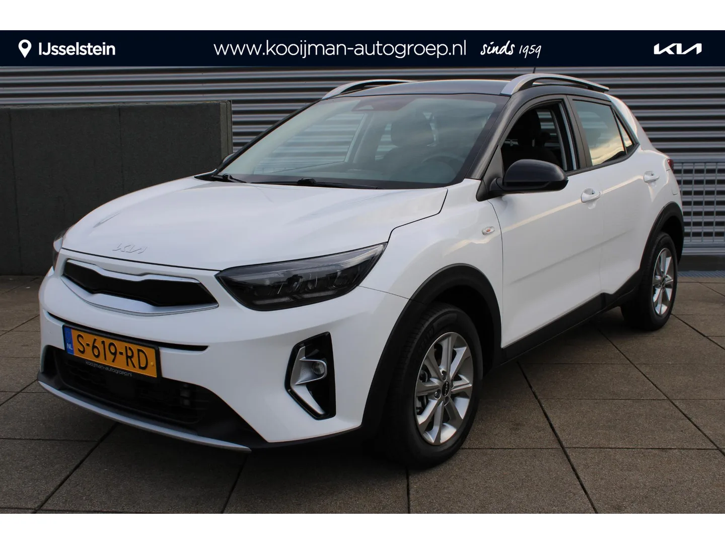 Kia Stonic (2023) — foto 1