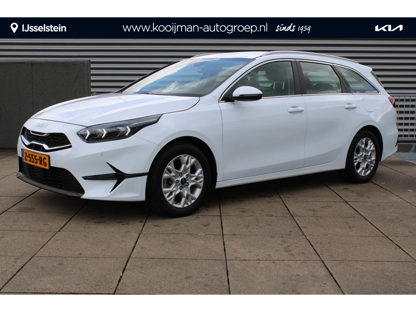 Kia Ceed Sportswagon (2024) — foto 1