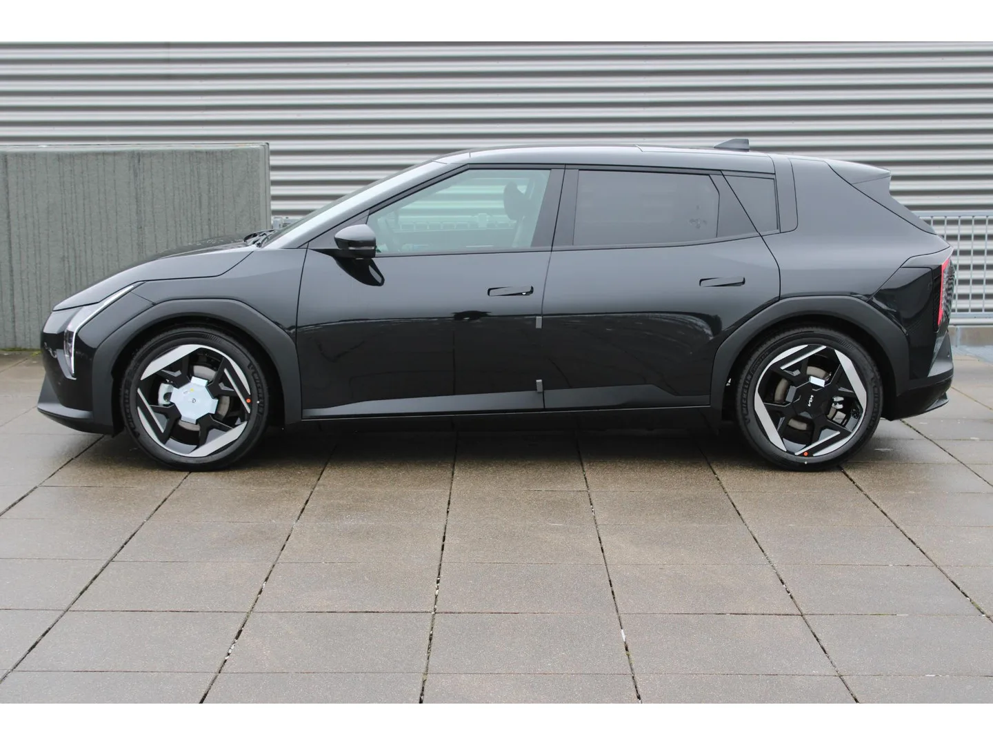 Kia EV4 (2025) — foto 1