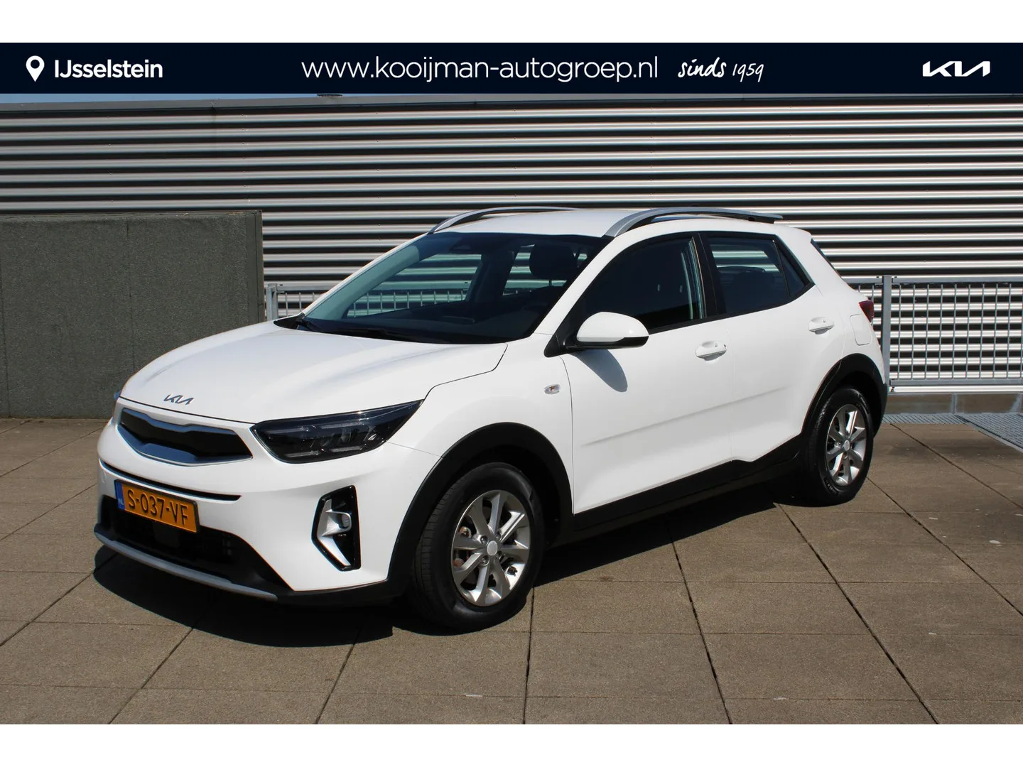 Kia Stonic (2023) — foto 1