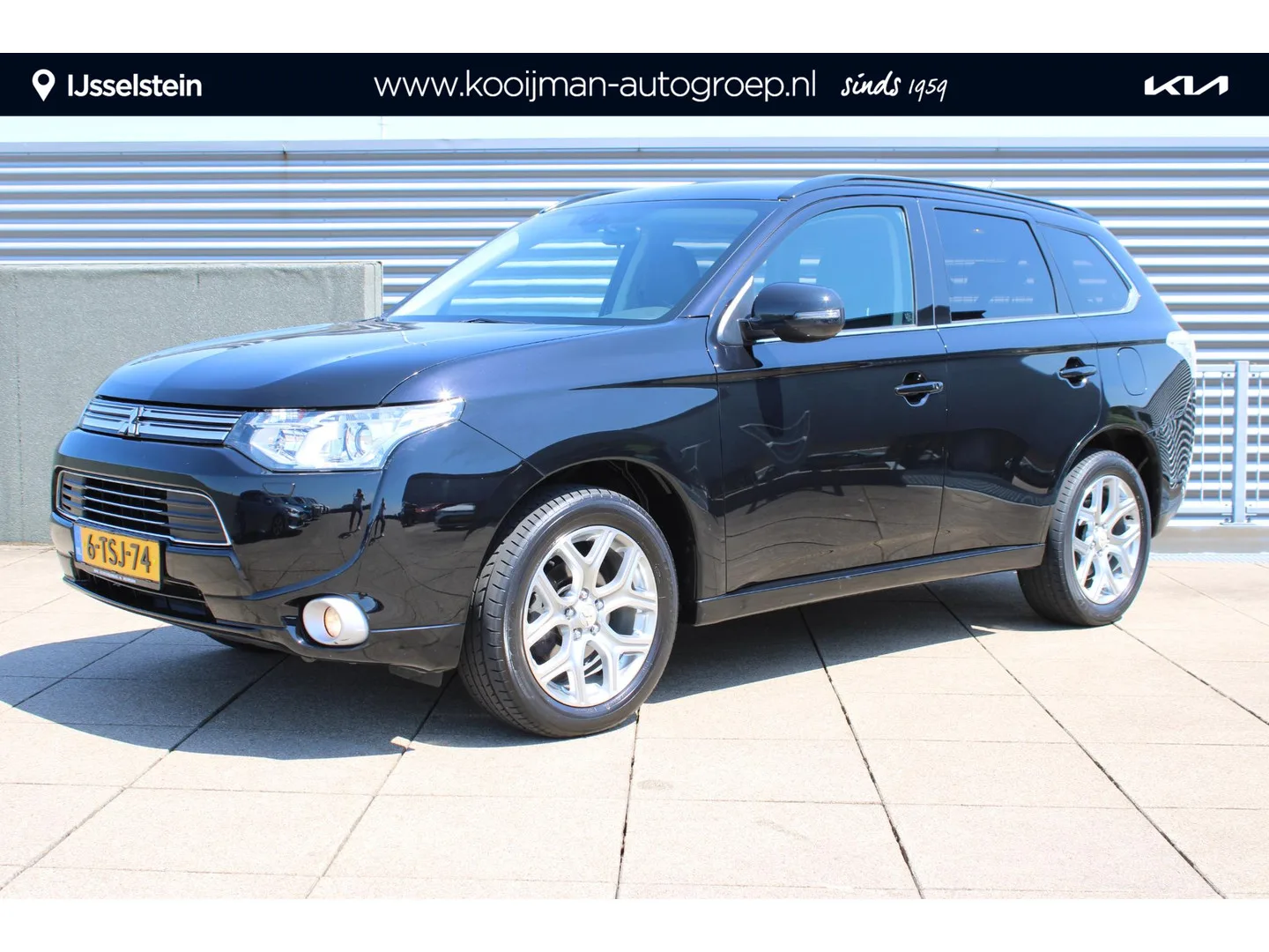 Mitsubishi Outlander (2014) — foto 1