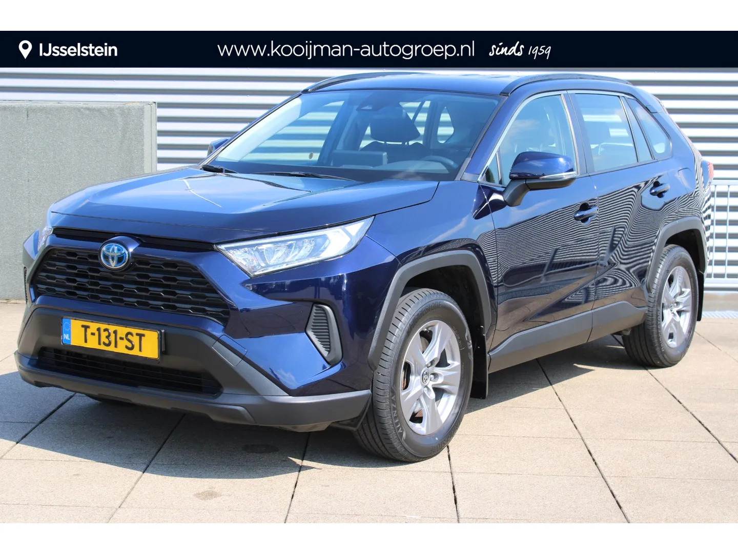 Toyota RAV4 (2023) — foto 1