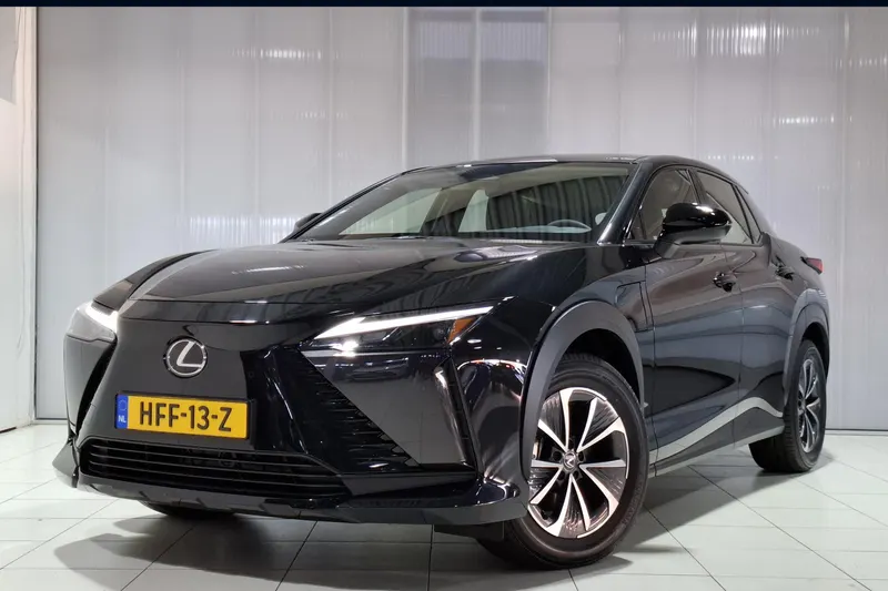 Lexus RZ (2025)