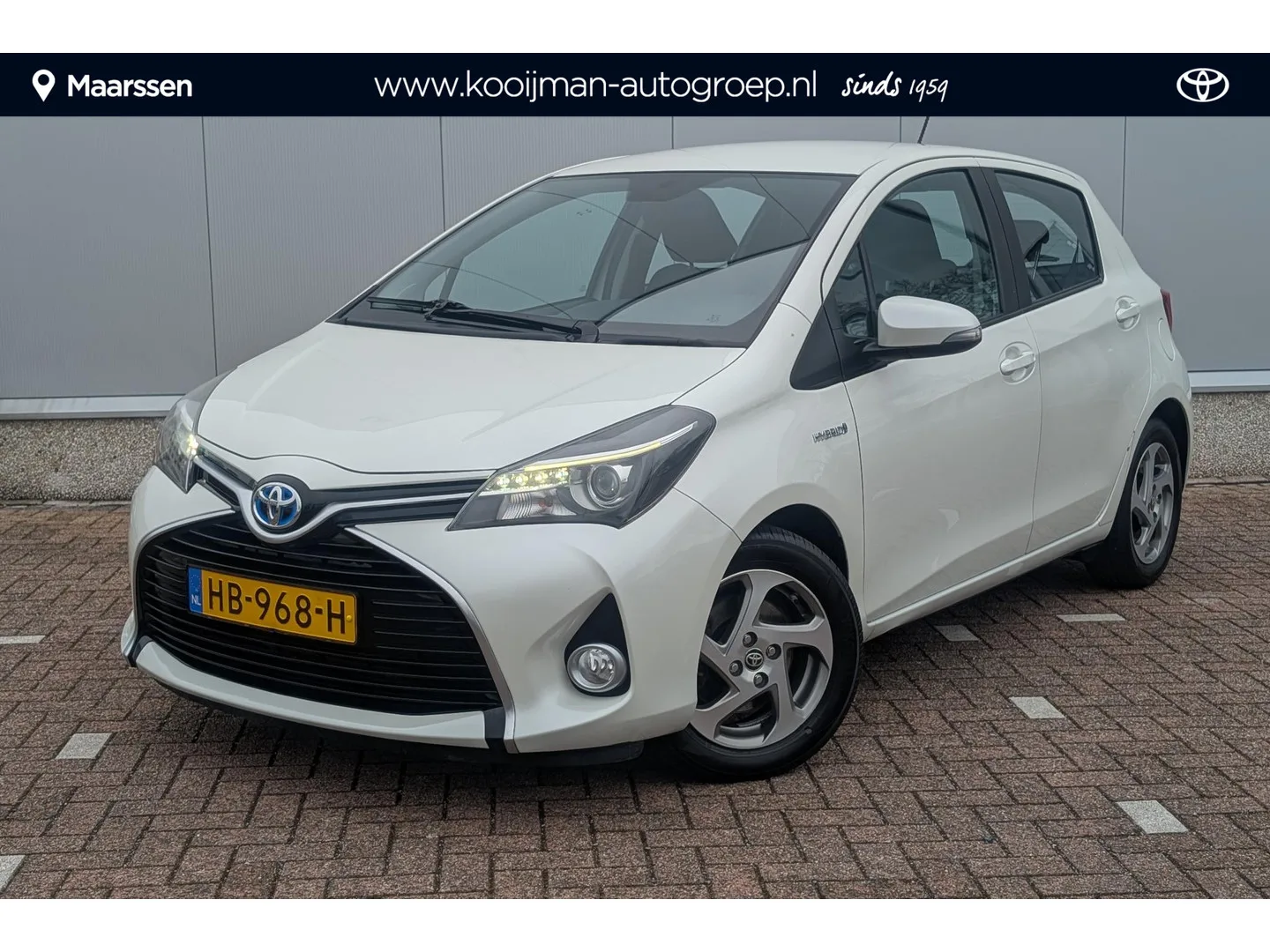 Toyota Yaris (2015) — foto 1
