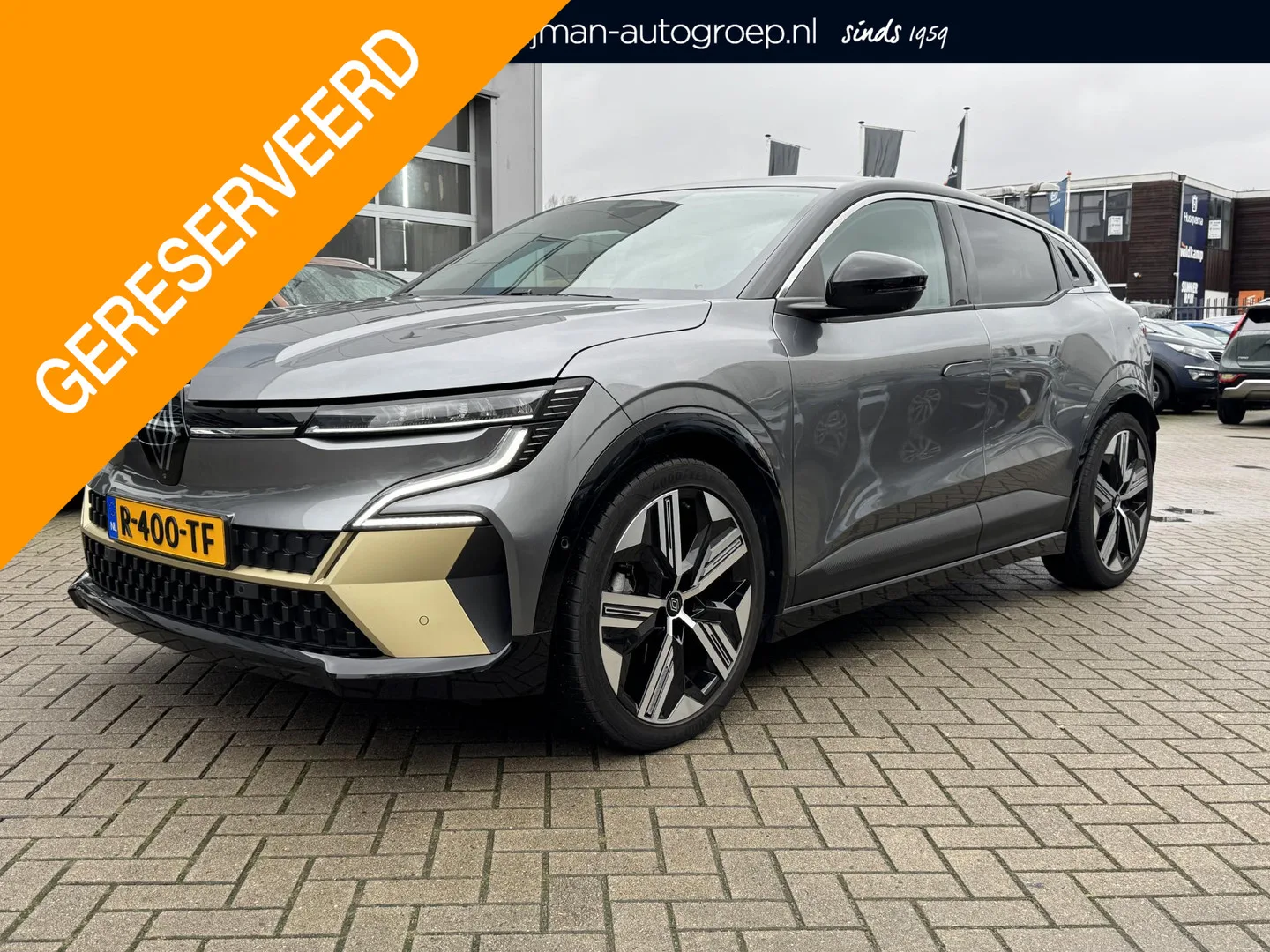 Renault Mégane E-Tech (2022) — foto 1