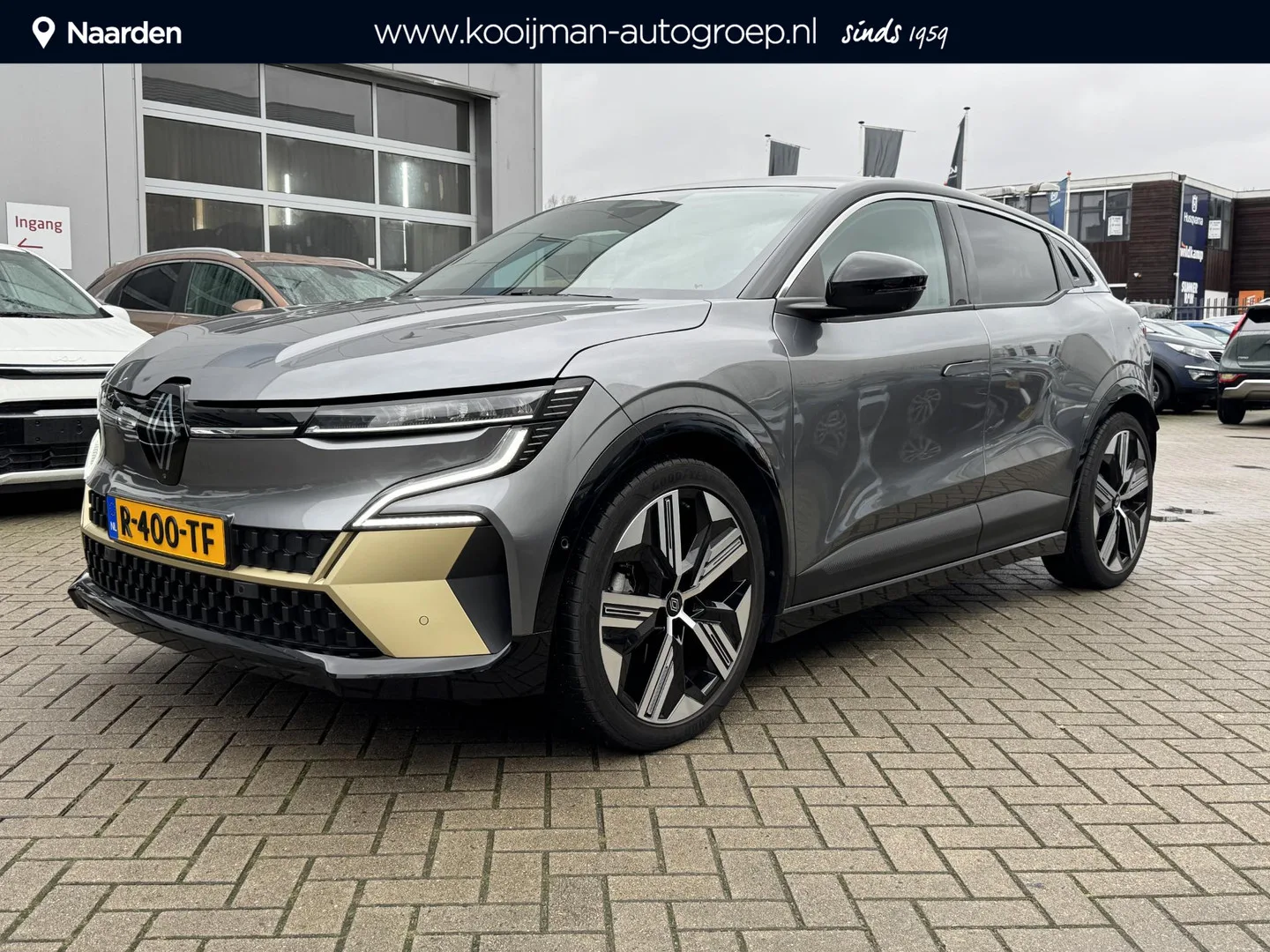 Renault Mégane E-Tech (2022) — foto 1