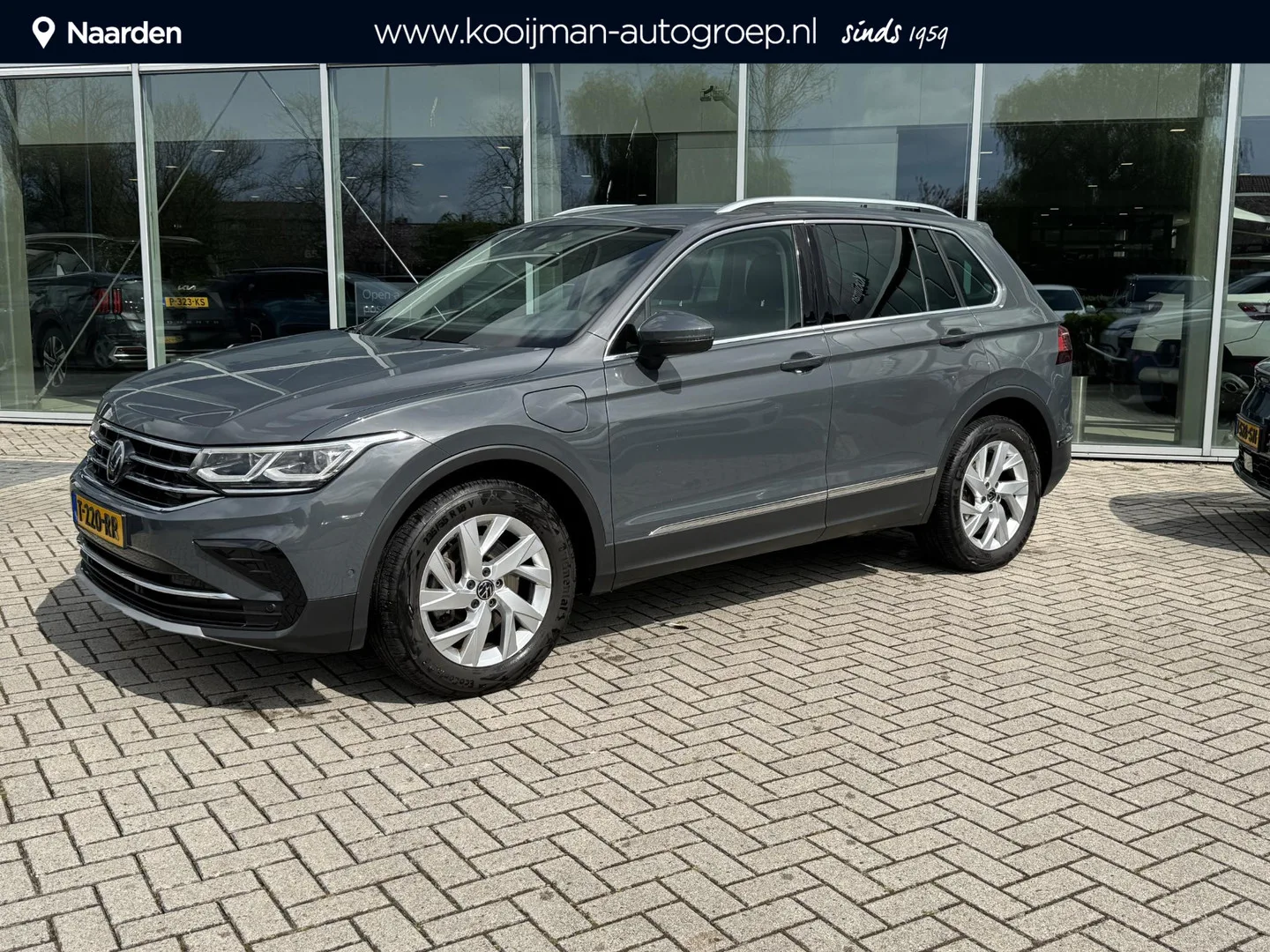 Volkswagen Tiguan (2021) — foto 1