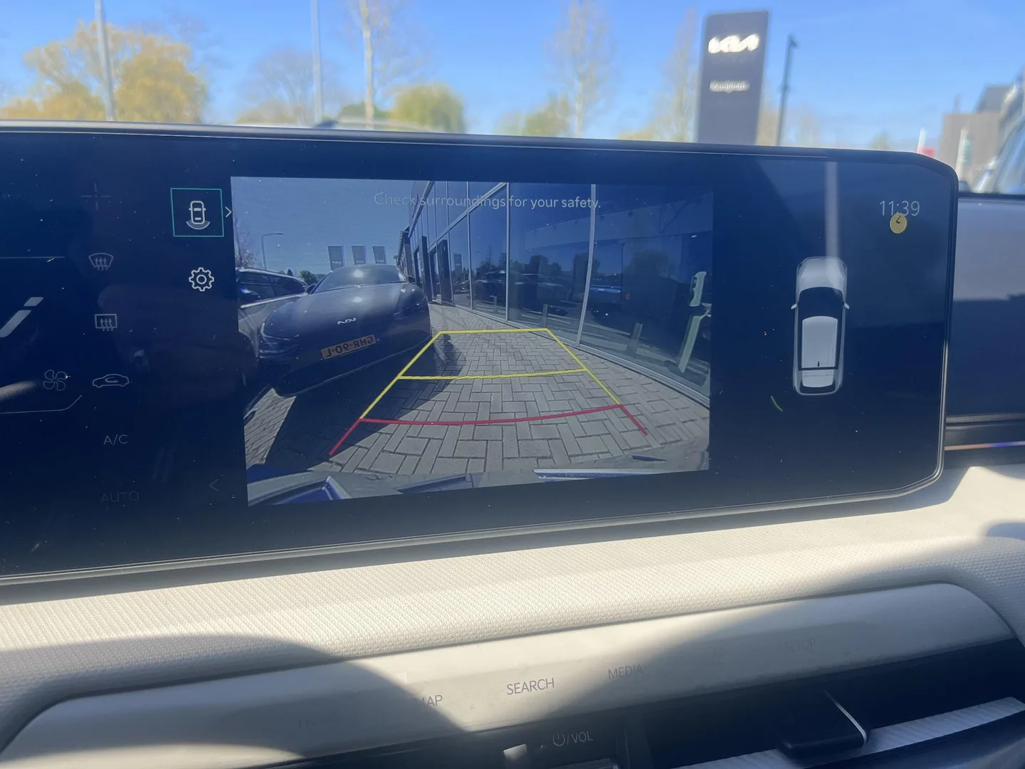 Kia EV4 (2026) — foto 1