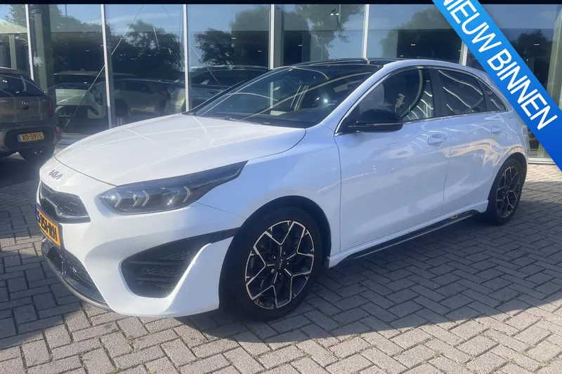 Kia Ceed (2023)