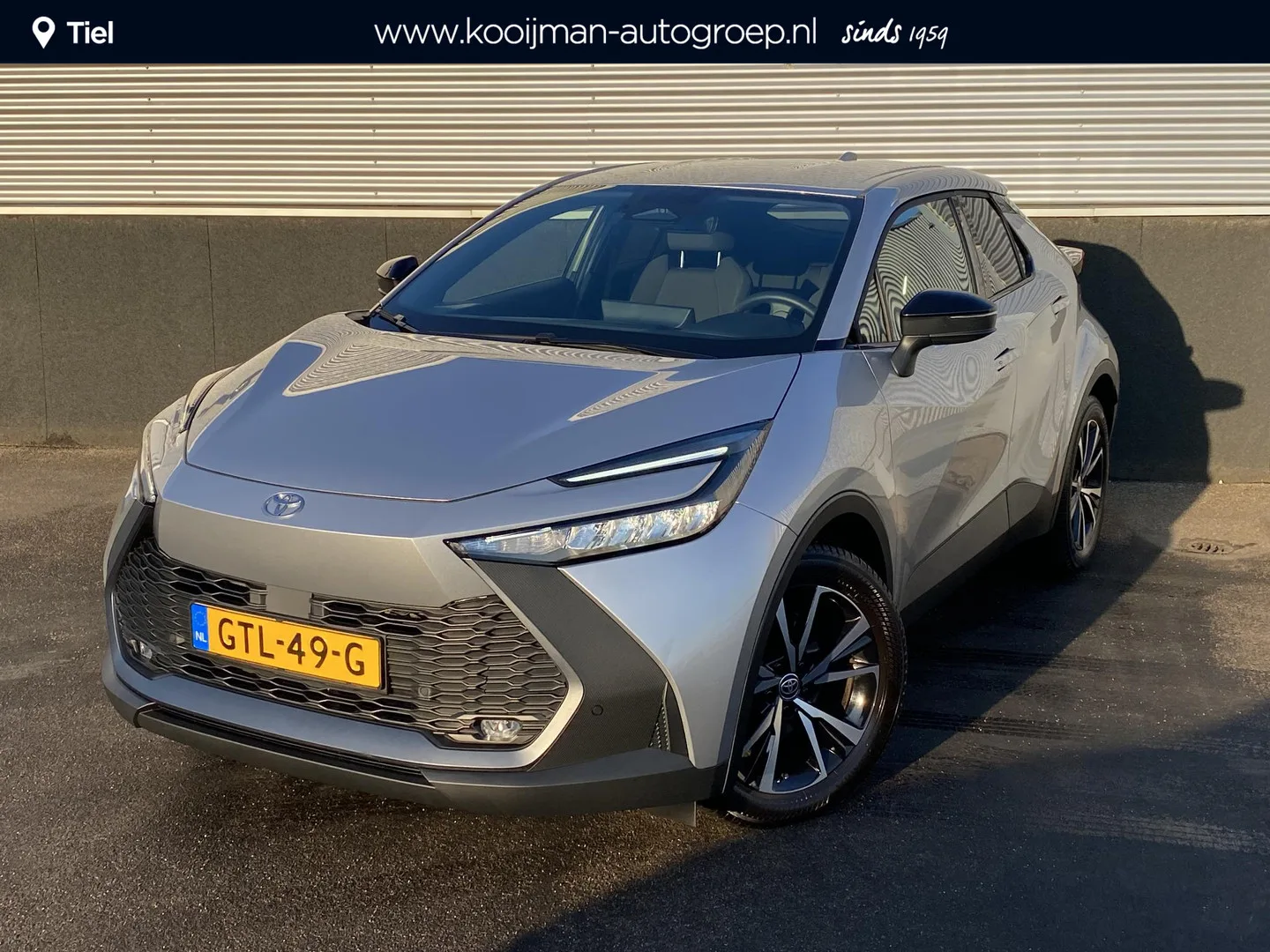 Toyota C-HR (2024) — foto 1