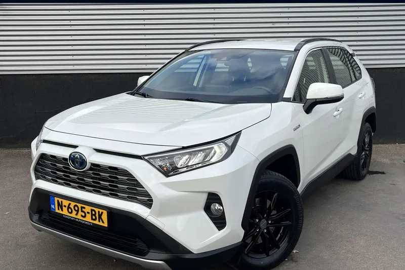 Toyota RAV4 (2021)