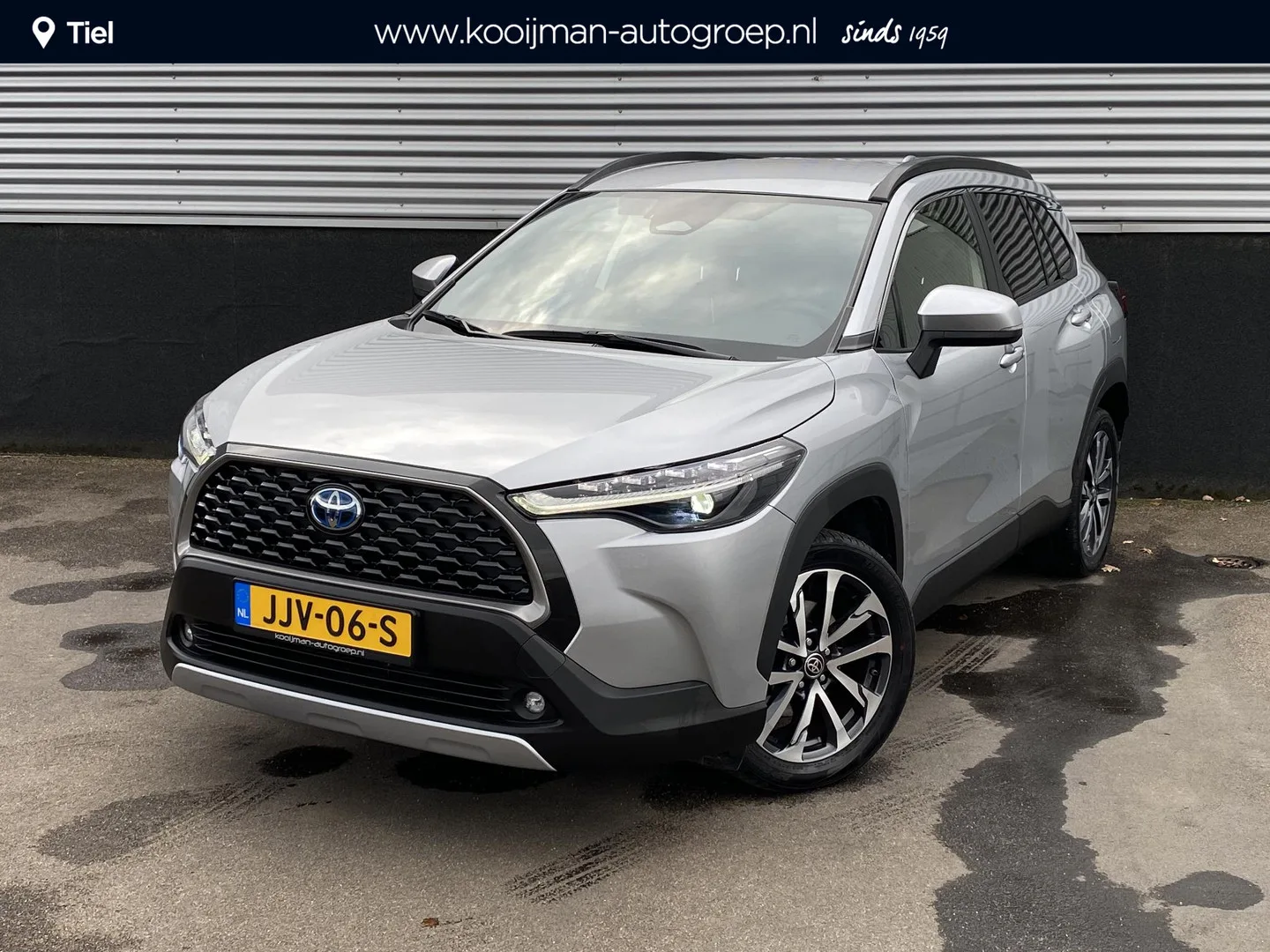 Toyota Corolla (2024) — foto 1