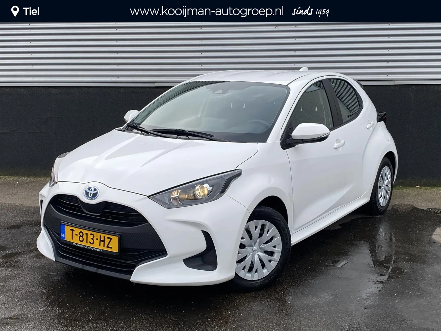 Toyota Yaris (2023) — foto 1