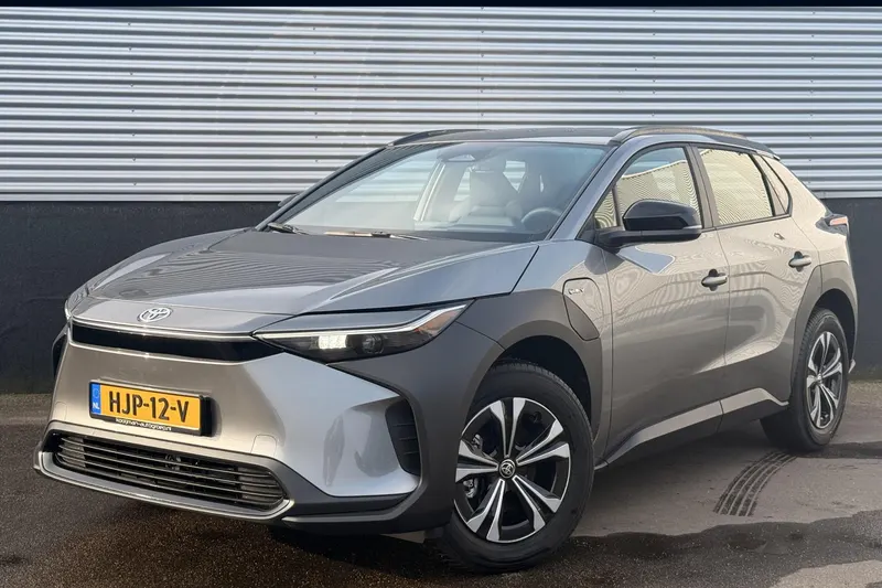 Toyota bZ4X (2025)
