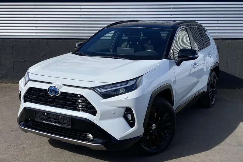Toyota RAV4 (2025)