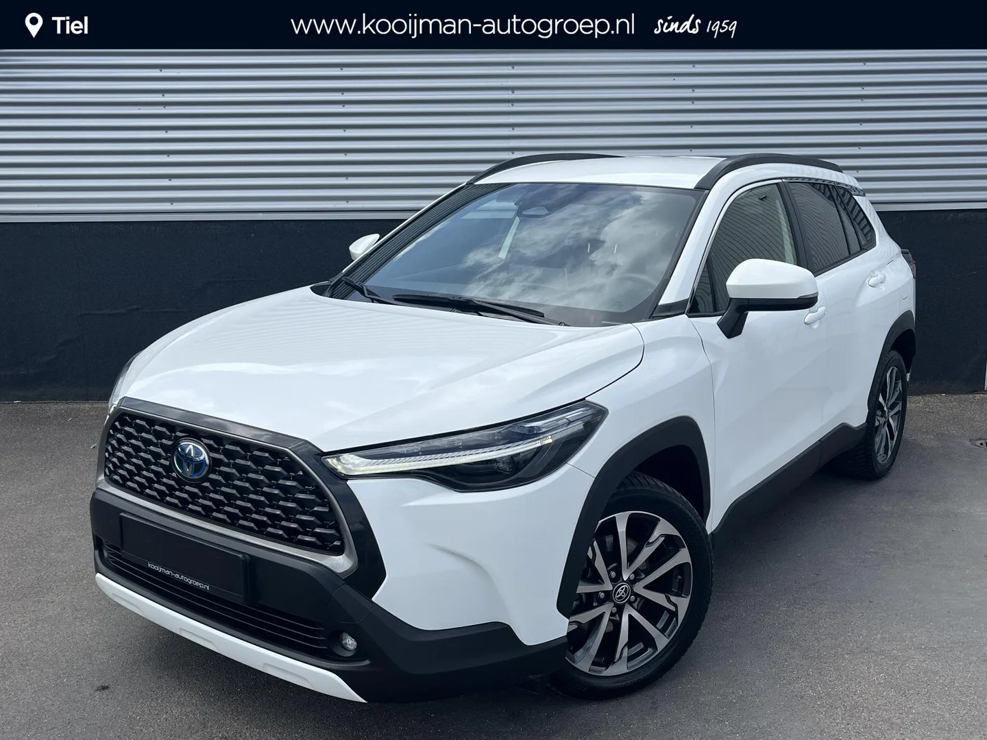 Toyota Corolla (2024) — foto 1