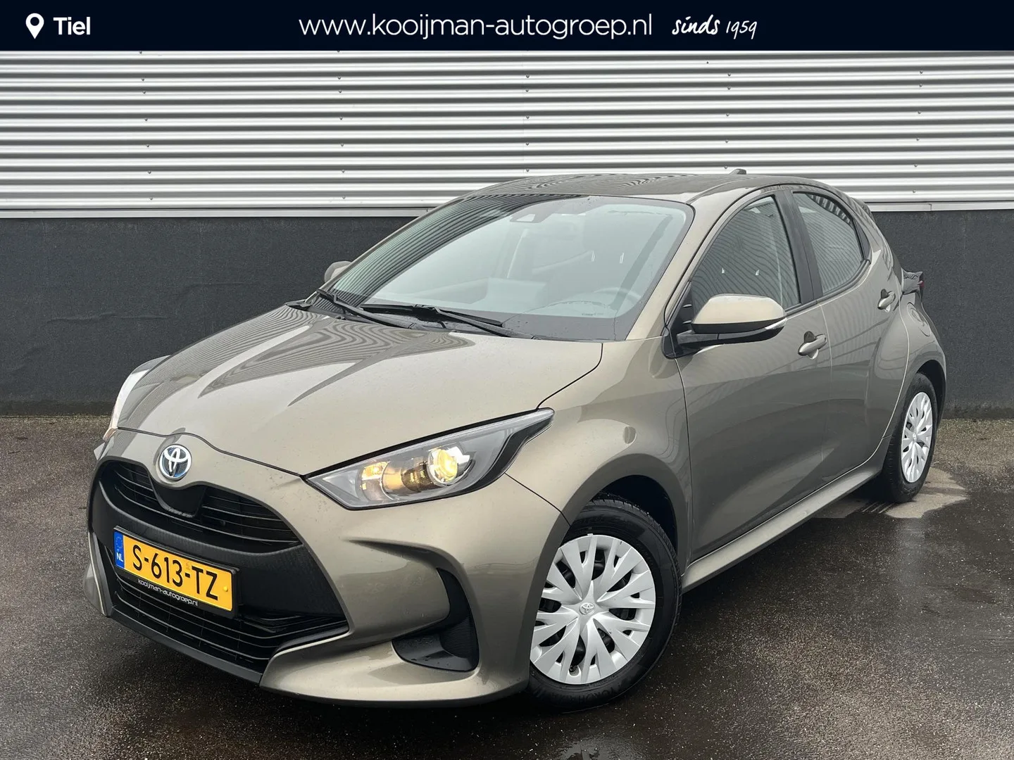 Toyota Yaris (2023) — foto 1
