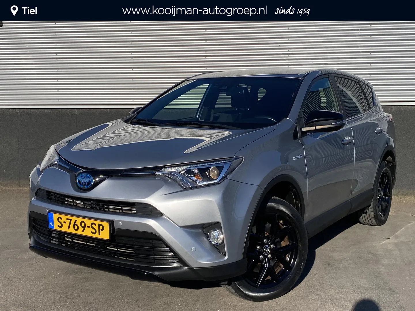 Toyota RAV4 (2018) — foto 1
