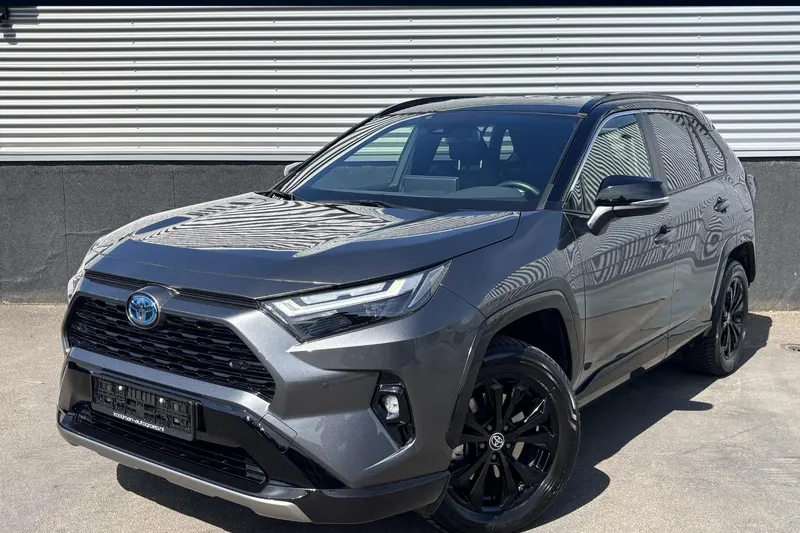 Toyota RAV4 (2023)