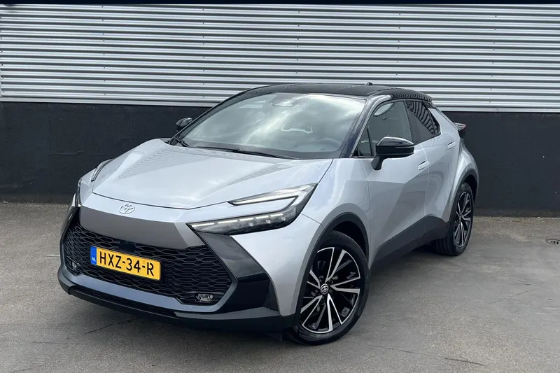 Toyota C-HR (2025)