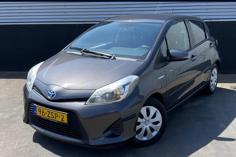 Toyota Yaris (2013)