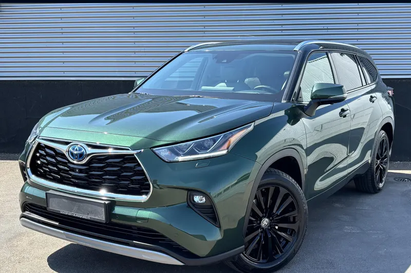 Toyota Highlander (2023)