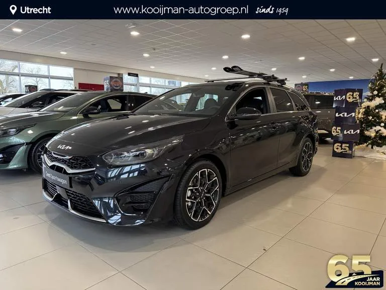 Kia Ceed Sportswagon (2024) — foto 1