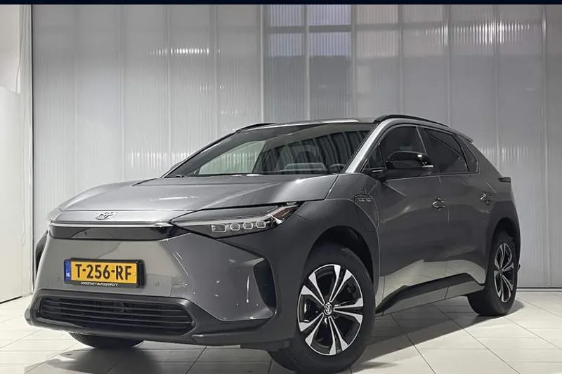 Toyota bZ4X (2023)