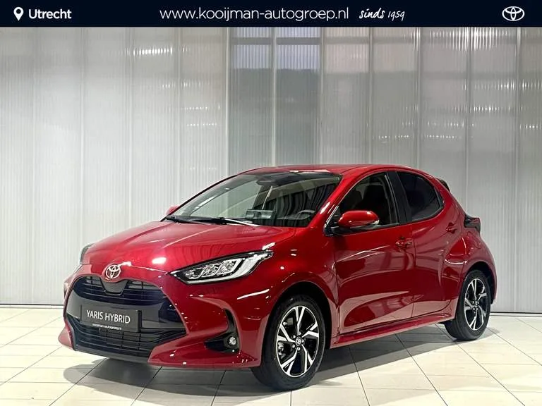 Toyota Yaris (2024) — foto 1