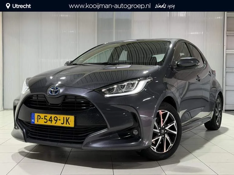 Toyota Yaris (2022) — foto 1