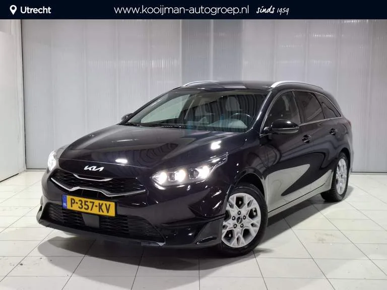 Kia Ceed Sportswagon (2022) — foto 1